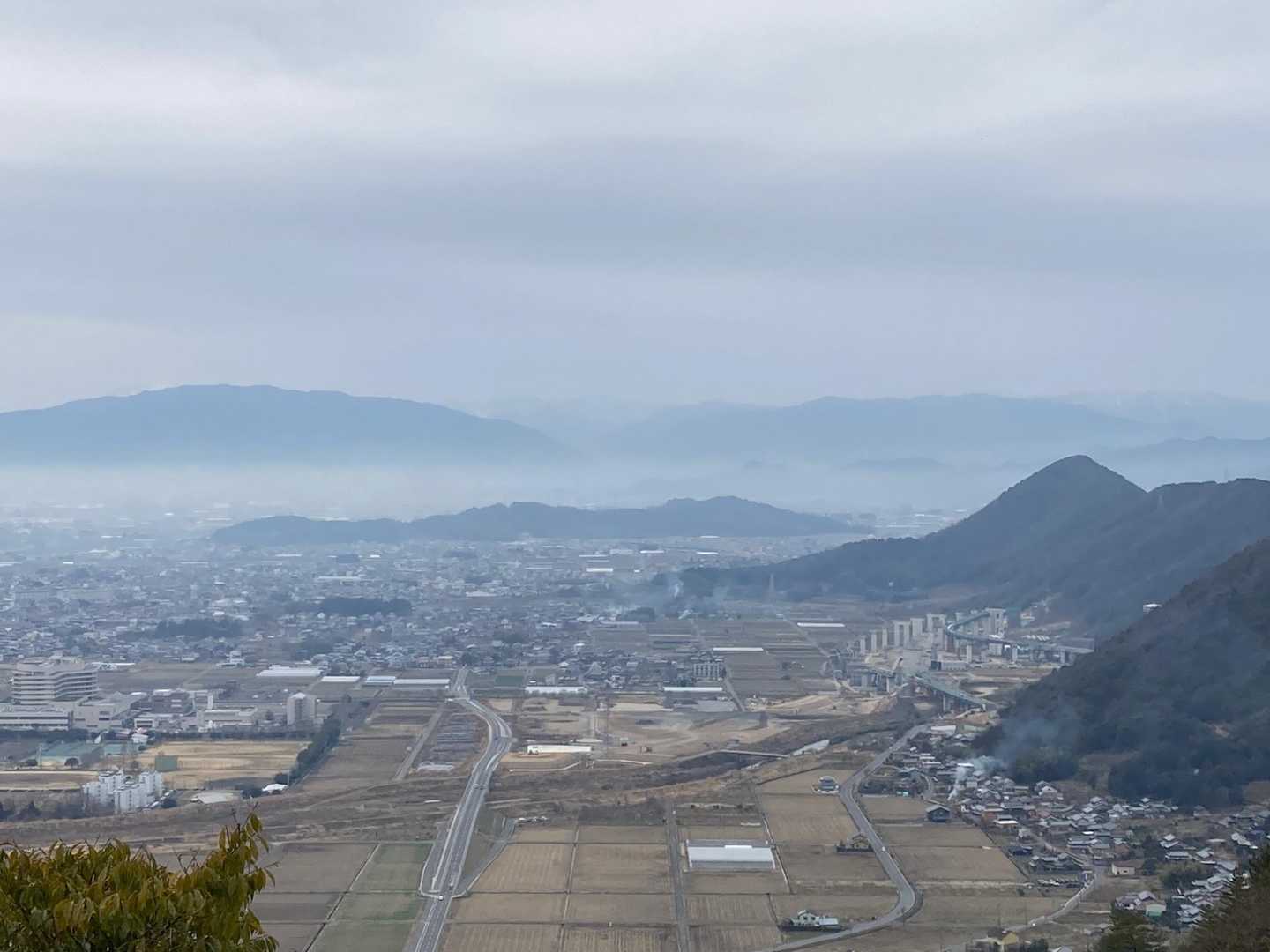 鉄塔からの眺望
なんか雲海ぽいですね。