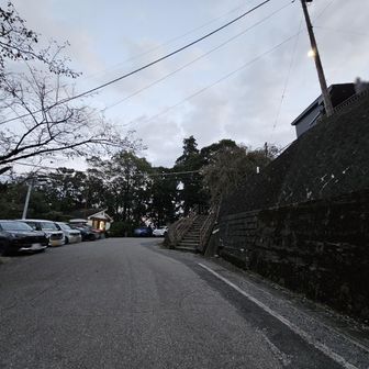 太平山神社に近い駐車場は満車