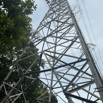 鉄塔が出て来ました