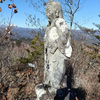 四ッ又山P3の山伏石像