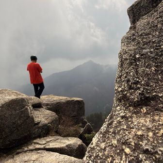 鎌ヶ岳はガスの中