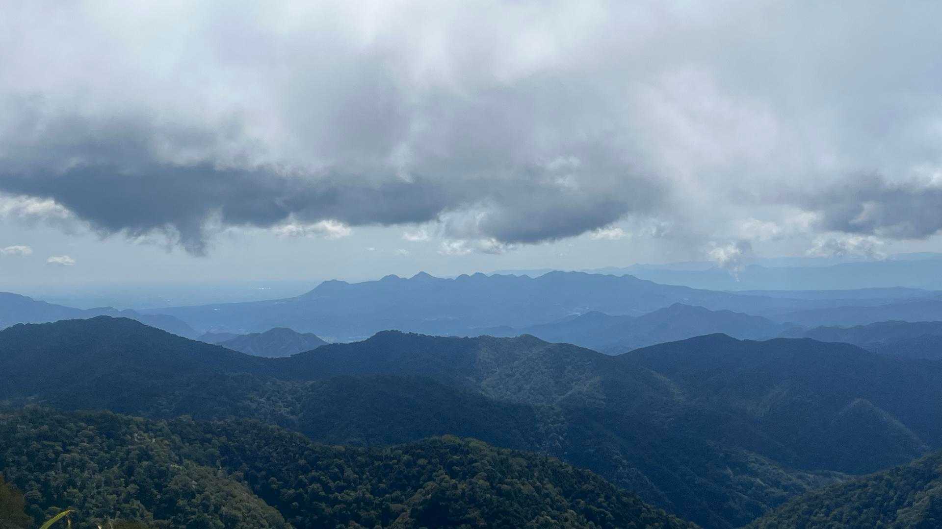 横を見ると榛名山