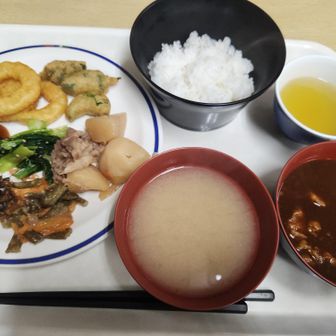ブュッフェが美味しすぎました。
頂上宿舎にして良かった😆おかずが絶妙な塩加減で疲れた身体に染み渡る♥何回もお変わりさせていただきました（笑）千曲のお姉さん達との女子会も楽しかったです😊