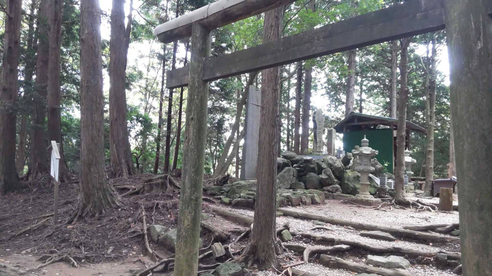 白ひげ神社  