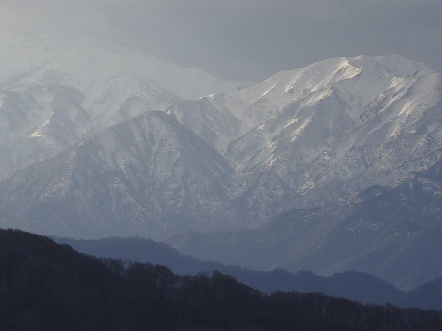 稜線に出ると目の前に朳差岳の絶景。思わず1人歓声(笑)