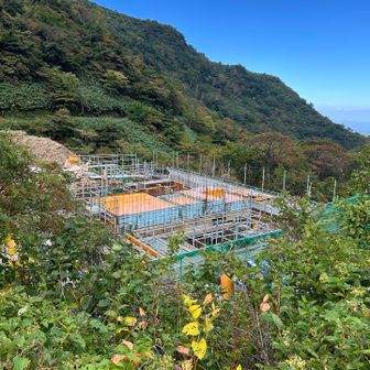 くろがね小屋は　新しくなるようだ✨