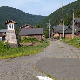 これより小俣宿、かつて出羽街道の宿場だったですね