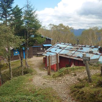 雁坂小屋到着！　やけに静か⋯