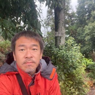 久しぶりの雨登山。