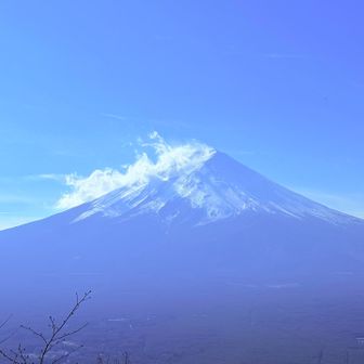 ちょっと雲出てきた