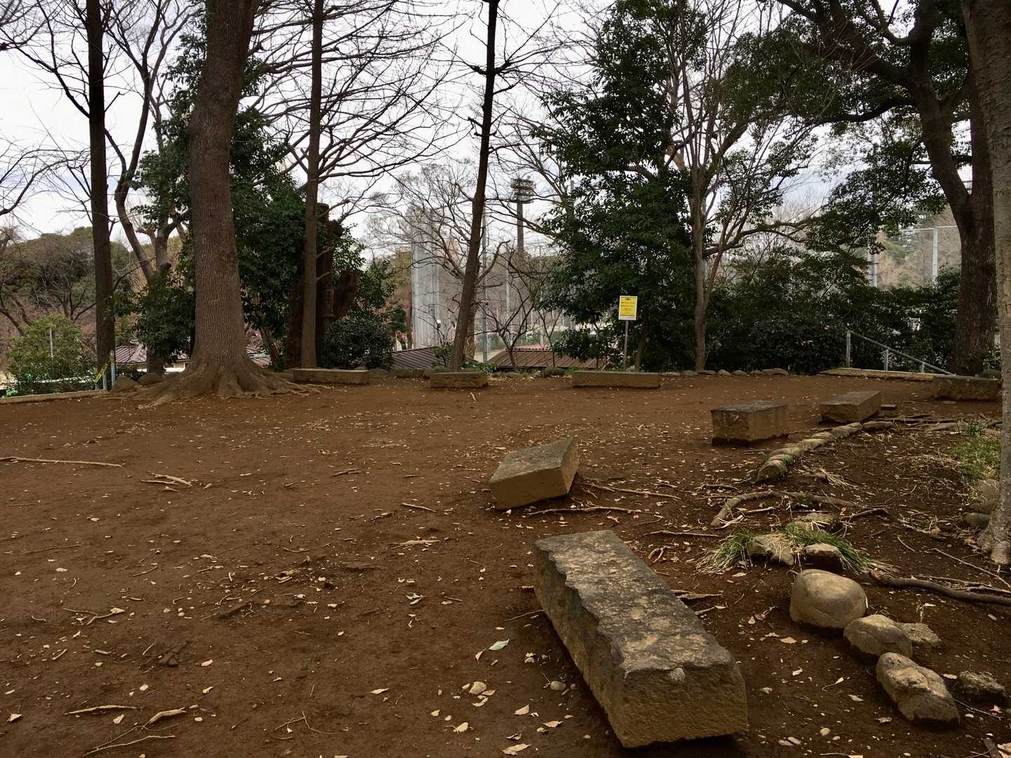 摺鉢山山頂（24m）⛰
摺鉢山は山ではなく前方後円墳です。史跡指定はされていません。