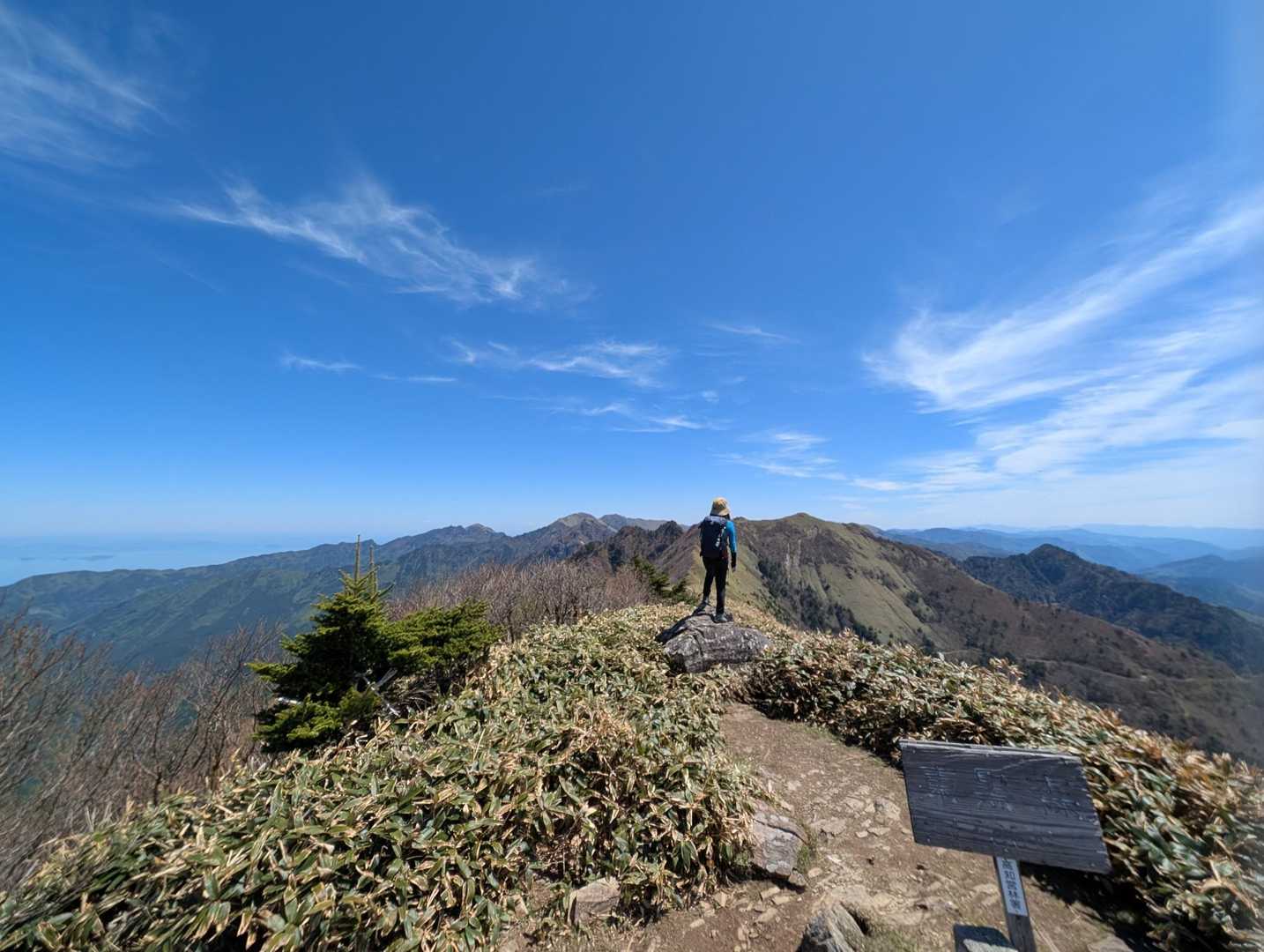 何処見ても山山山！