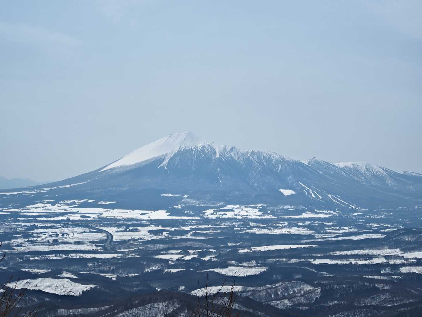 岩手山　春らしくソフトフォーカス