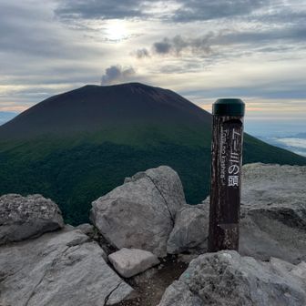 あれがガトーショコラで有名な⛰️か🙌