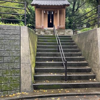 ここから鍛治ケ峰へ