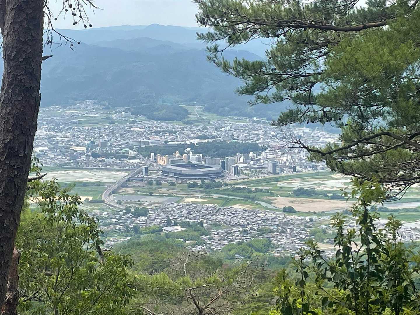 亀岡市
サンガ⚽️スタジアム🏟


今週末の日曜日の山予定は
お家で⚽️サッカー観戦📺に変更になった🇯🇵