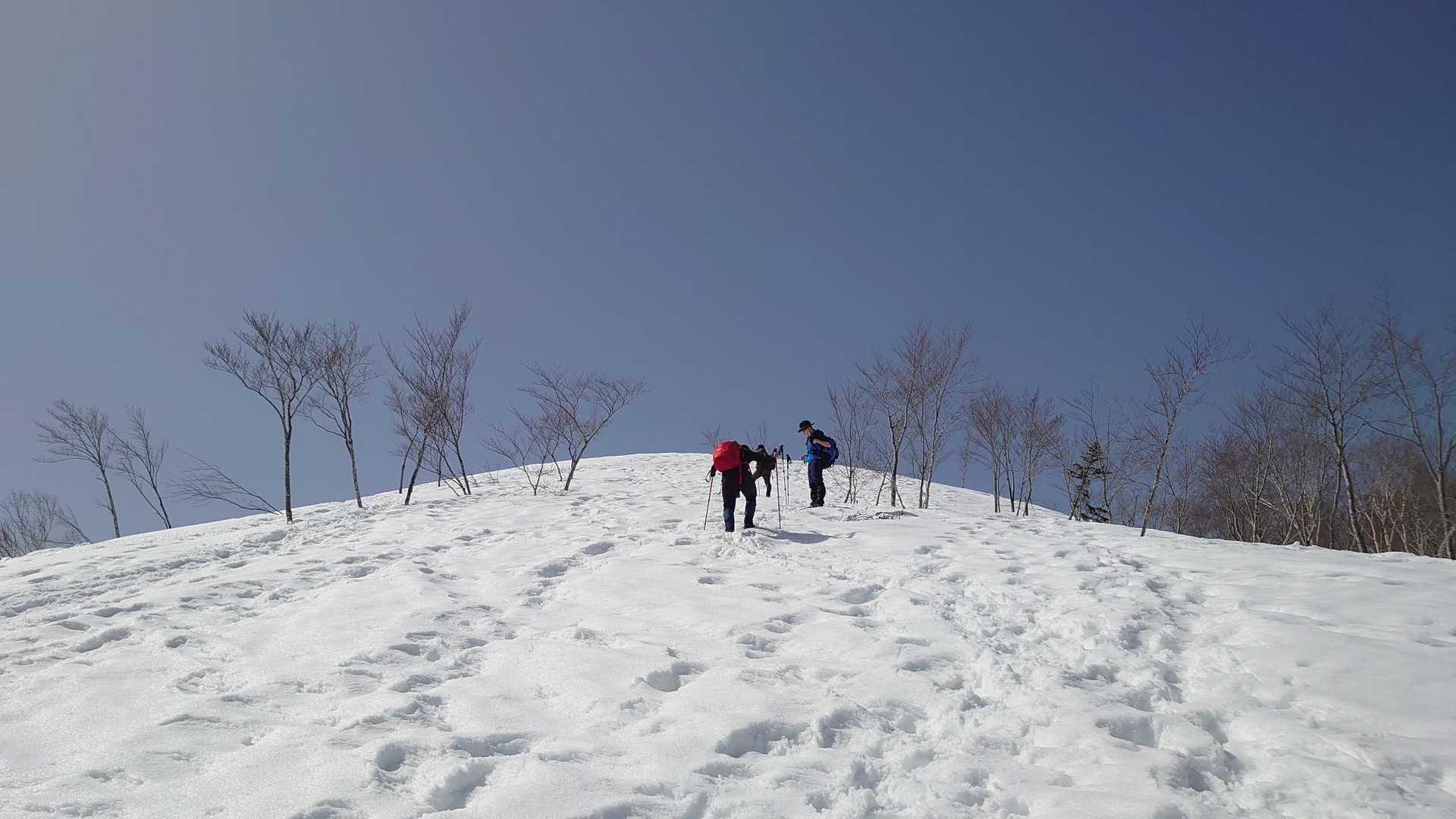 小遠見山往復 | カクネ里氷河を抱いた鹿島槍ヶ岳など、後立山連峰の絶景ポイントの写真