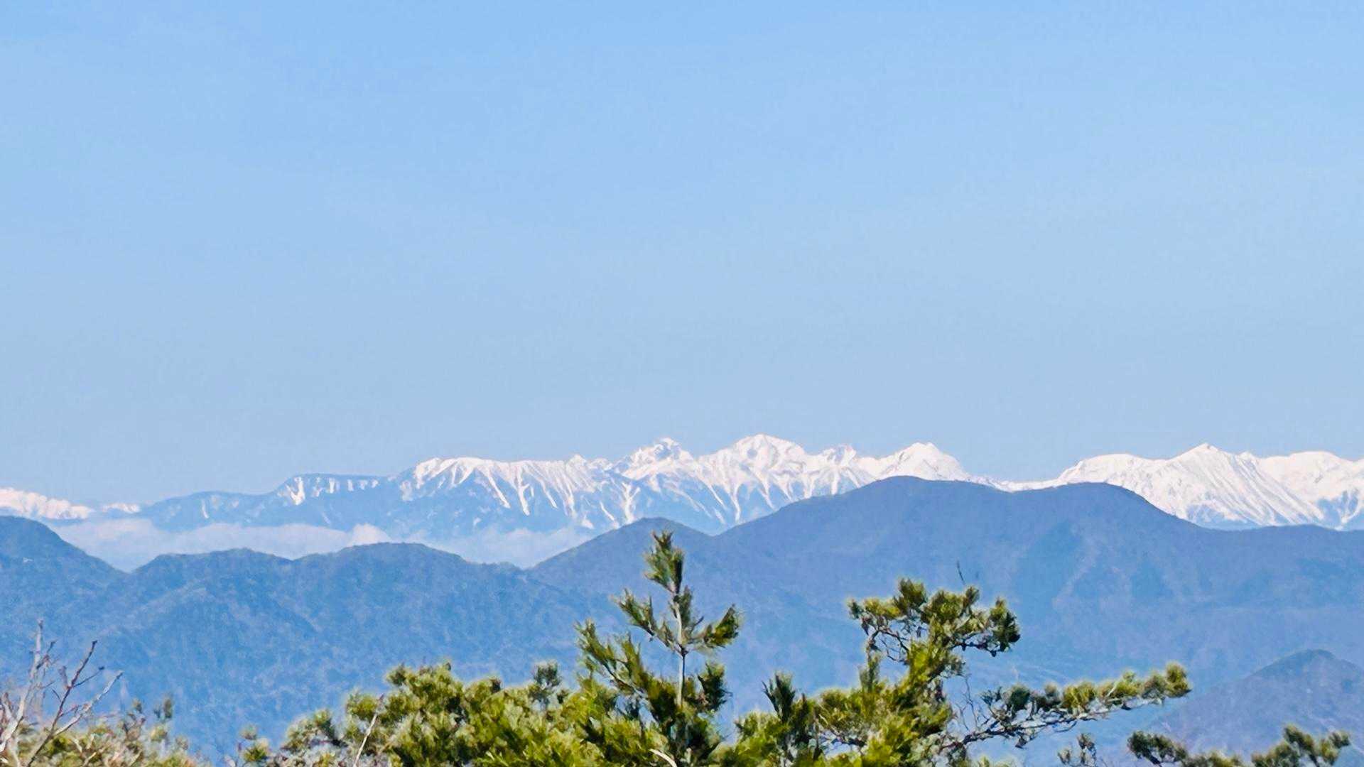見惚れてしまう！
普段こんな風景見たことない感動&感激！

出会った方9人🙏

🅿️
気温13.6℃ 湿度61%
