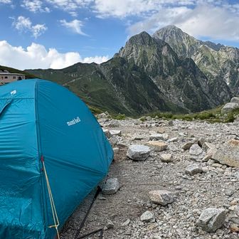 目の前に剱岳🏔️が見える優良物件⛺️完成しました🥳。