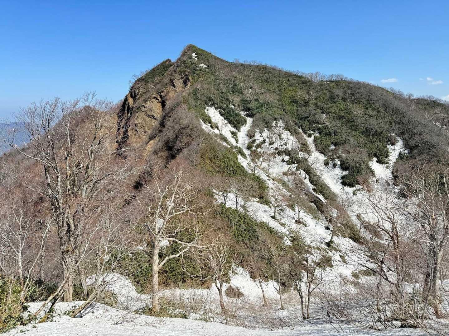 こうみると天狗の鼻は立派な山だ👺✨