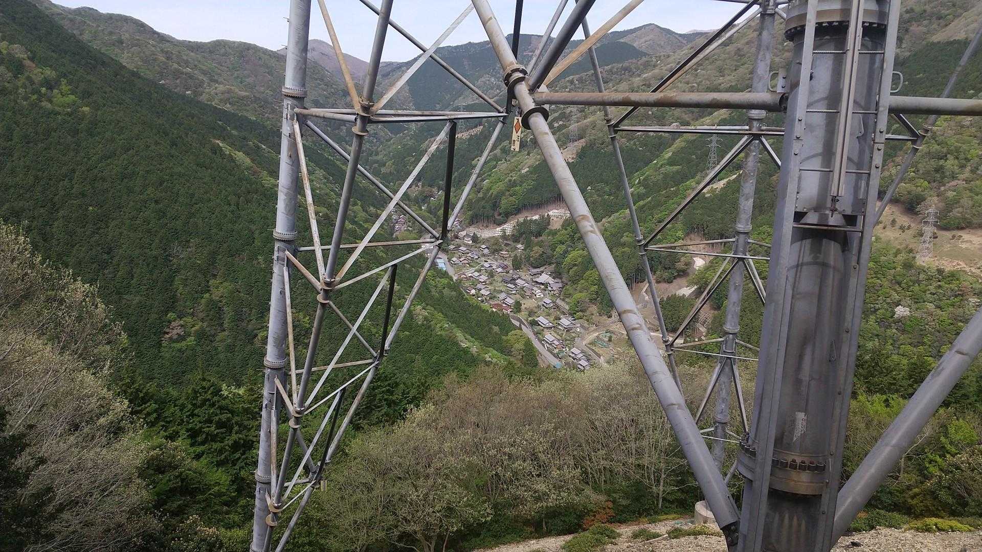 鉄塔から見える集落