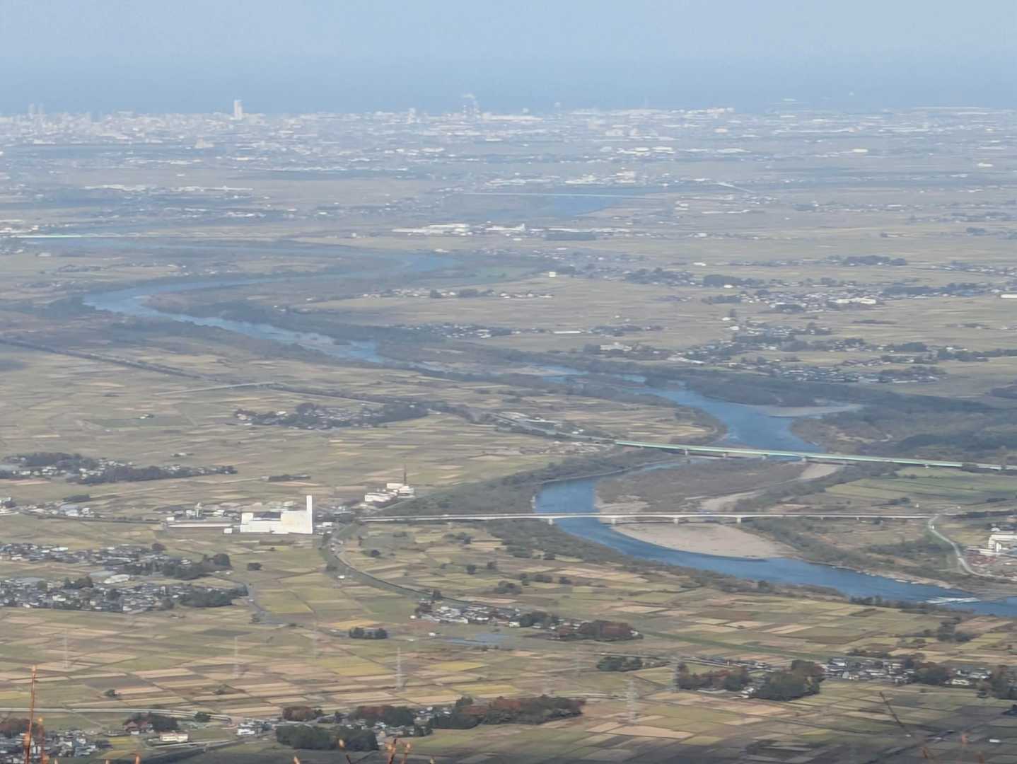 阿賀野川と新潟市街方面