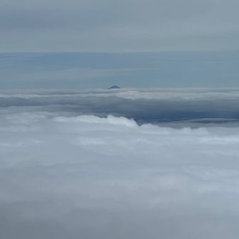国後、択捉方面も雲海