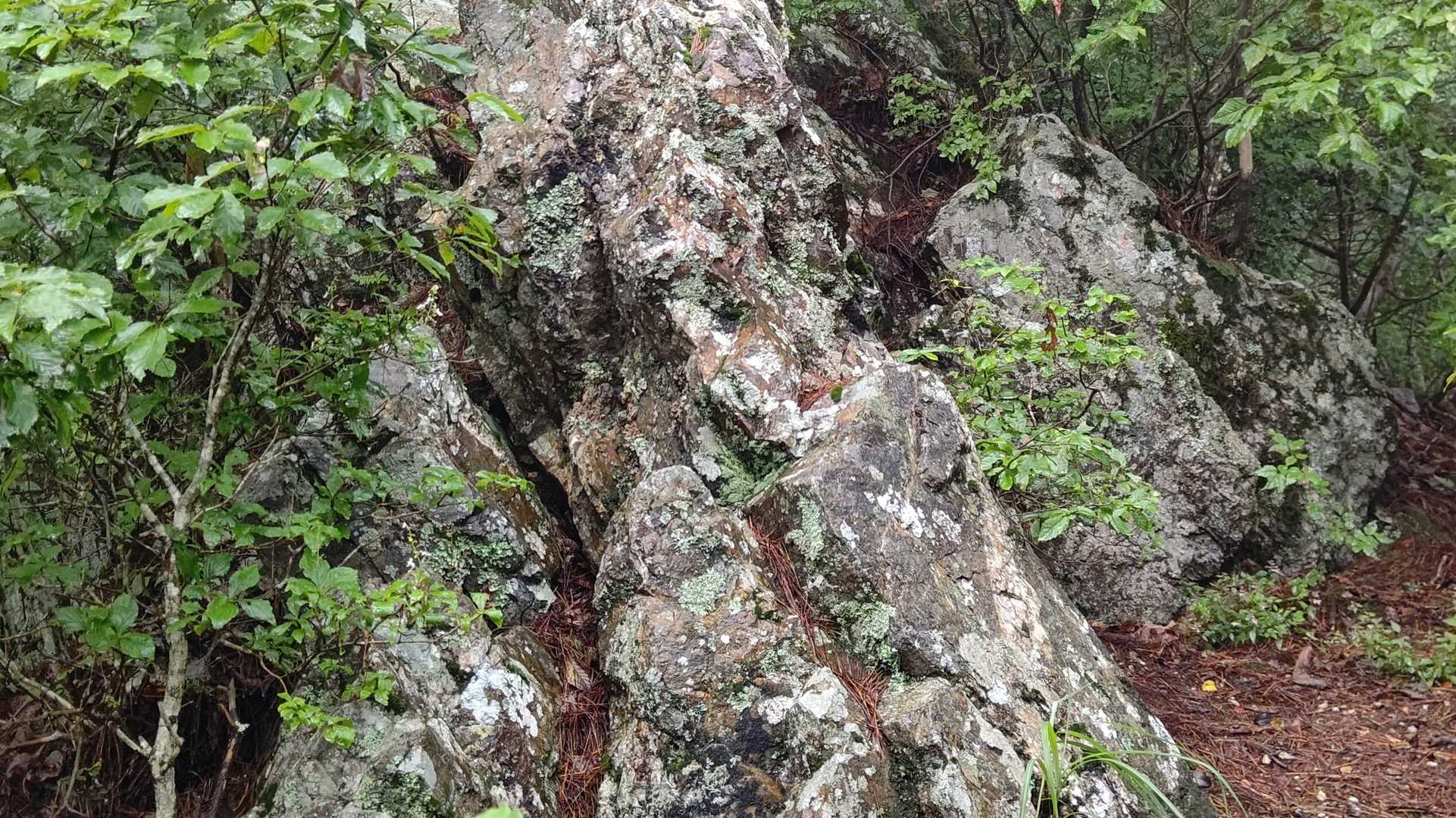 水晶岩