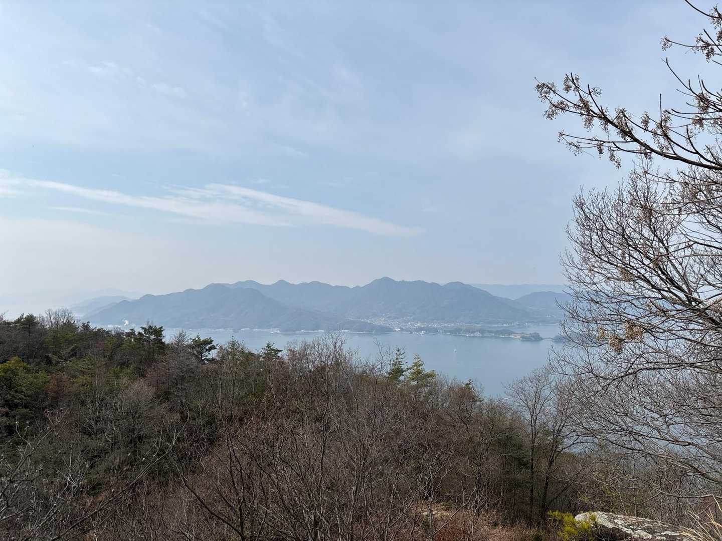 小屋浦駅-西谷遊歩道入口-天狗岩-せんこう頭部-頭部ルート 縦走コースの写真