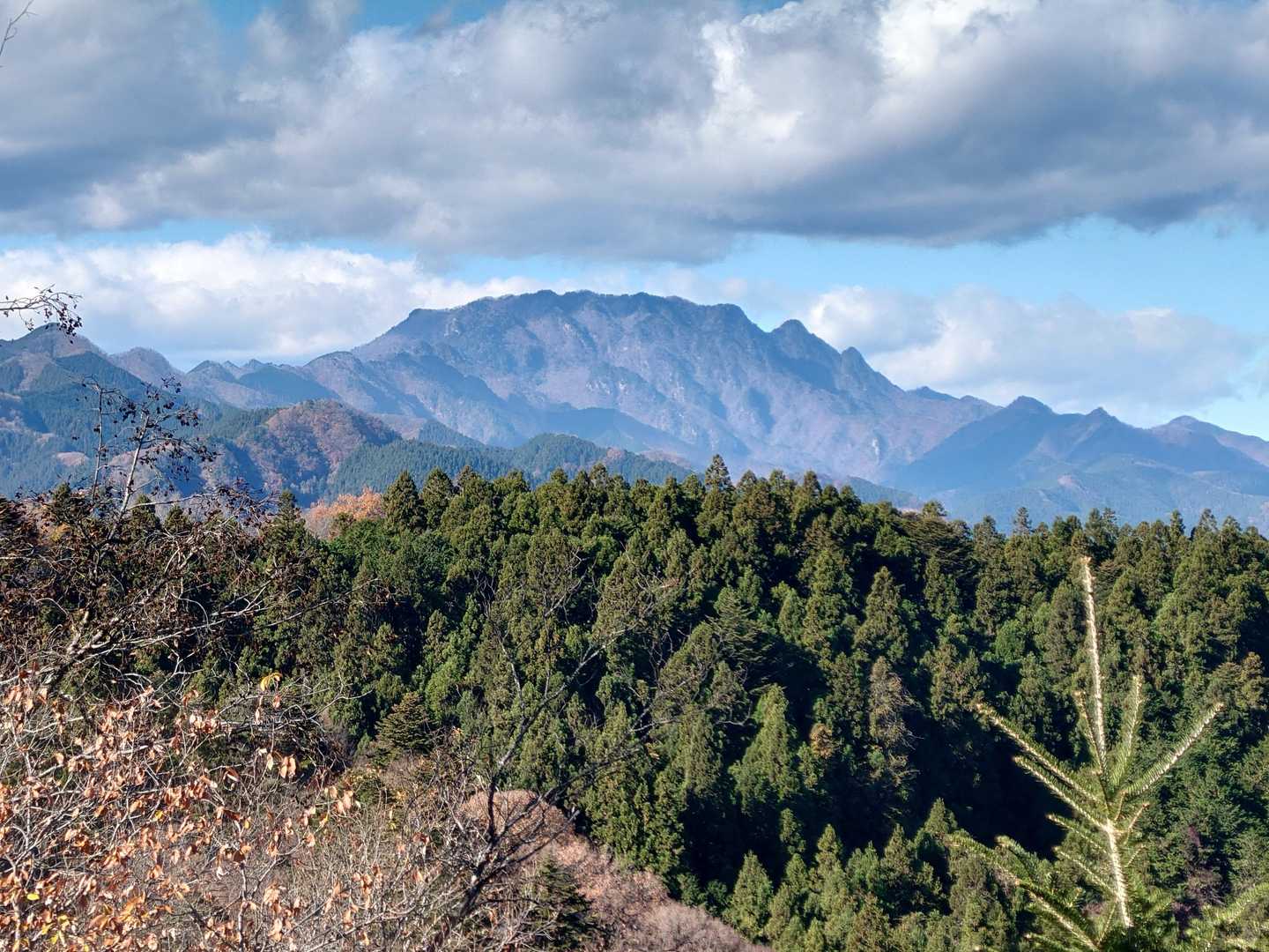 両神山
