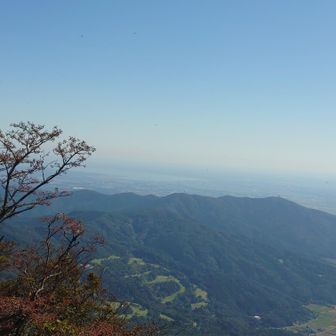 男体山頂　霞ヶ浦が見える