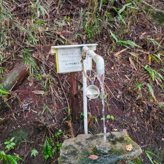 水場ありました。
黒前神社の参拝前に手を清める手水場として使うようです。