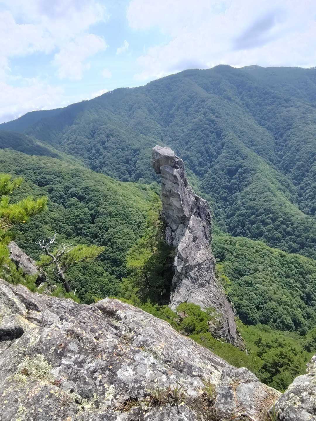 これが烏帽子岩！　迫力！