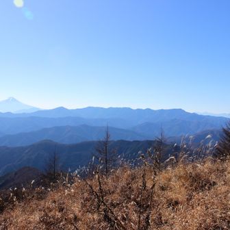 甲州アルプスと富士山にもう一度挨拶してスタートします。