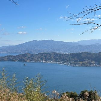 高縄山方面も
今日ははっきり見えますし