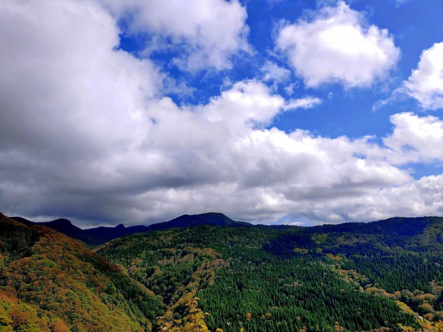 少し晴れ間☀が
船形山（御所山）がキレイに見えます。また行きたいなぁ。