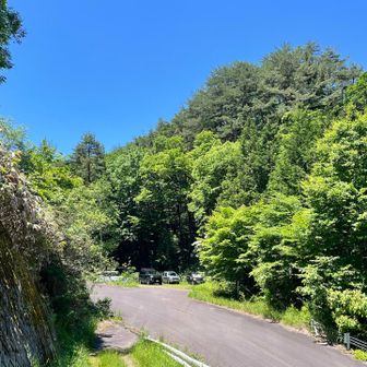 登山口駐車場に戻りました💦