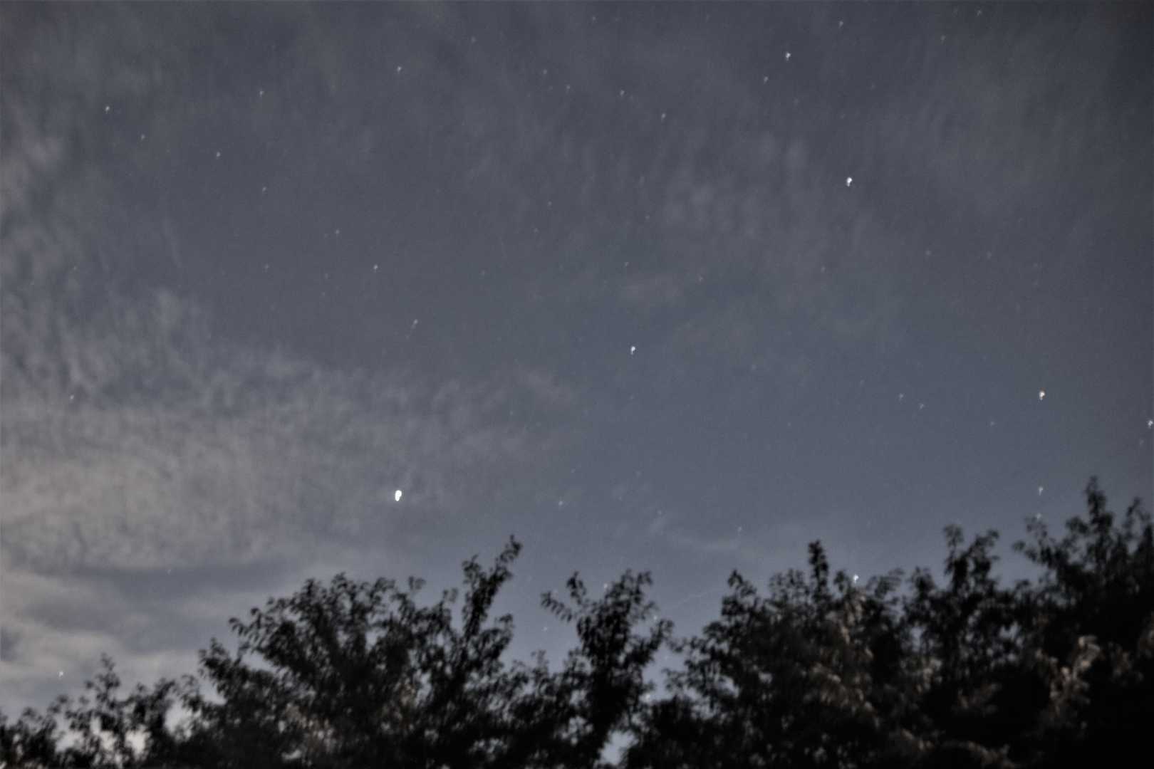 朝方の星空