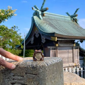 女体山山頂に到着🥳
いつもの三角点タッチ🐸✌️