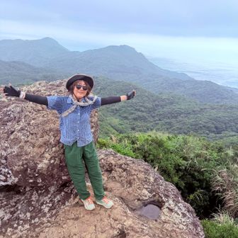 山頂に居た九州男子に撮って頂きました〜。