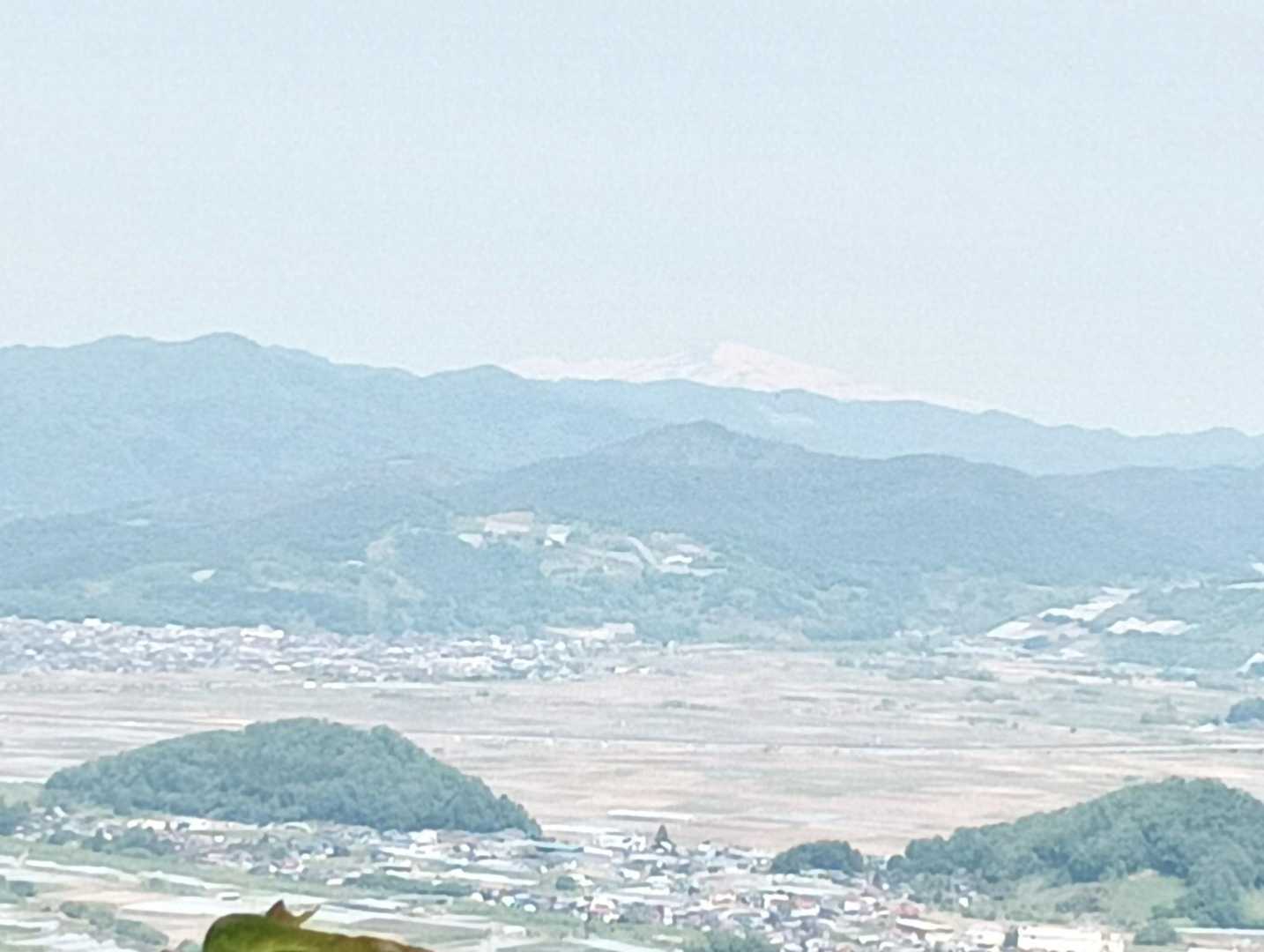 眺め良い所
と思ってたら

低い唸り声みたいな😱
手を叩き、🔔を鳴らし
様子を見て
地図を見ながら
迂回して
事なきをえました😮‍💨

