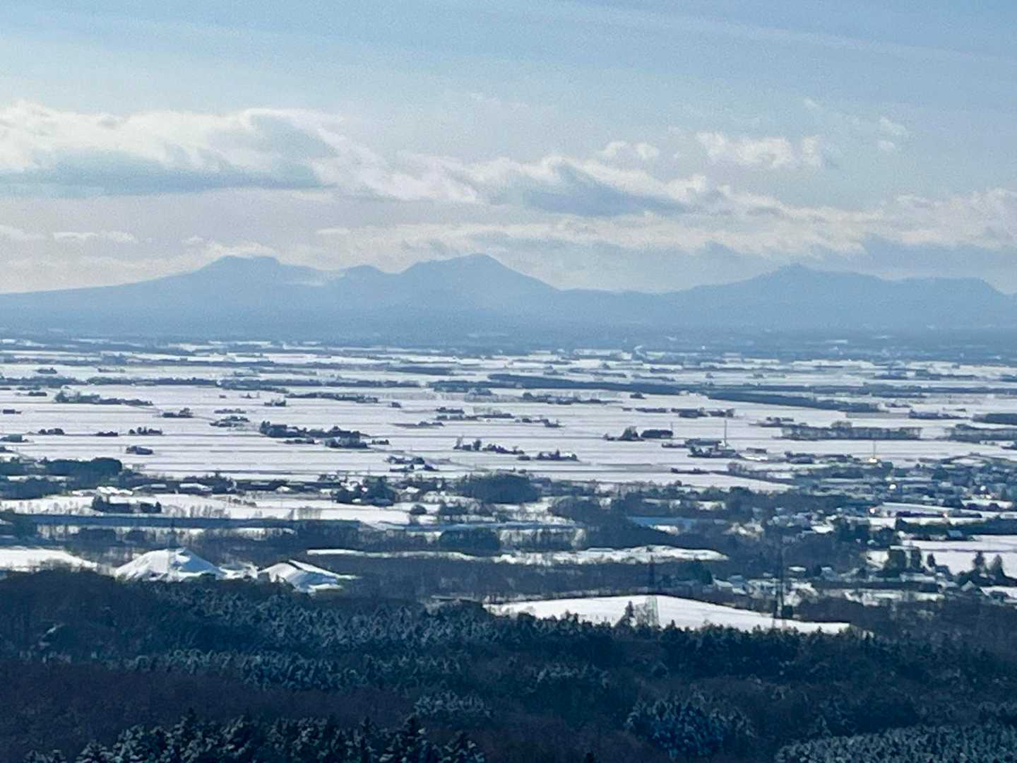 支笏湖方面の山々も賑わってるかな😊