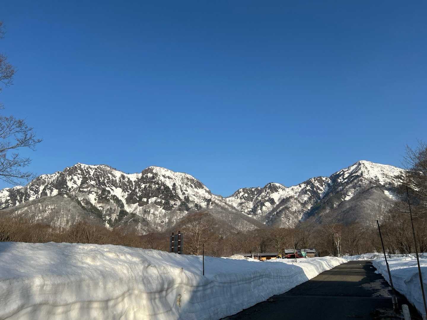 左は戸隠山🏔️

今日同行して下さるのはとしっぷさんです。