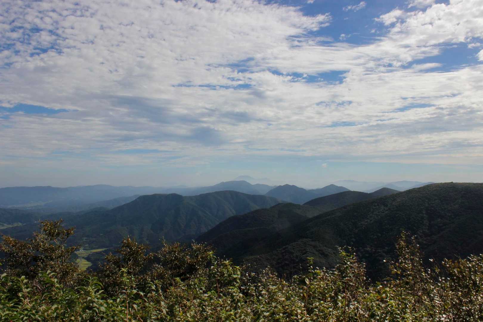 澄んだ秋の空✨
大山、烏ヶ山まで見えました😄