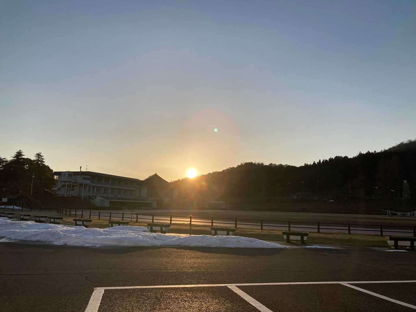 朝日が眩しい🌅