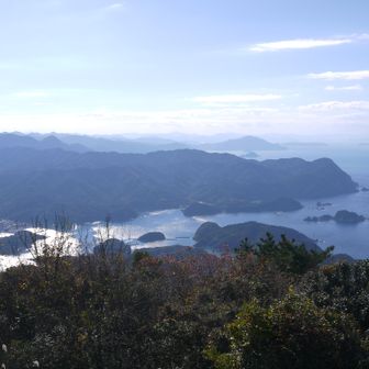 キラキラの須佐湾。