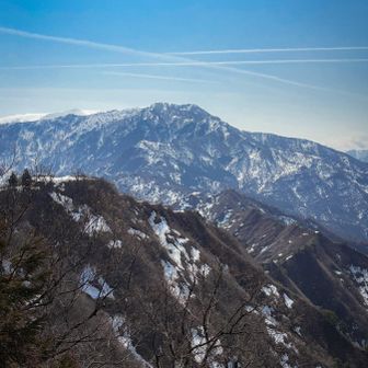 金城山⛰️飛行機雲か消えないから明日の天気は不安定か_(┐「ε:)_