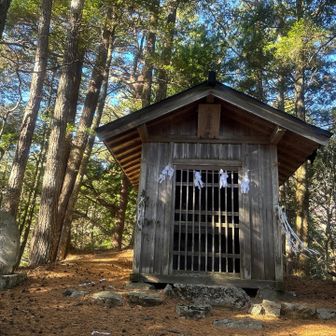2度目の高鳥屋山
山名標識はありません。