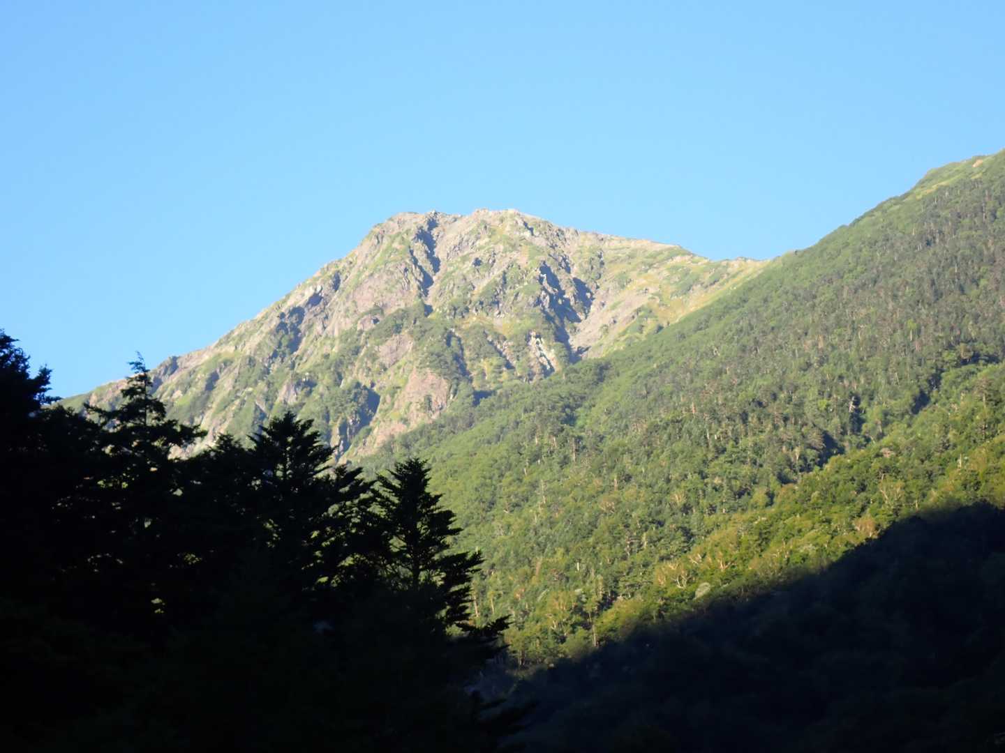 北岳　晴れてます。