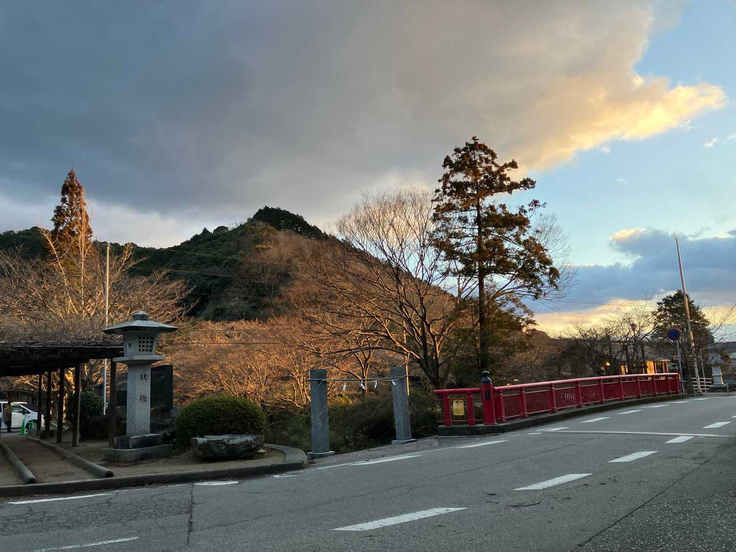 皇大神宮下バス停-さくら山-白山 往復コースの写真
